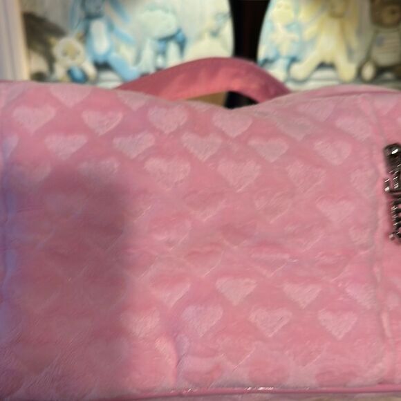 Juicy Couture Pink Quilted Cosmetic Bag - Picture 4 of 11